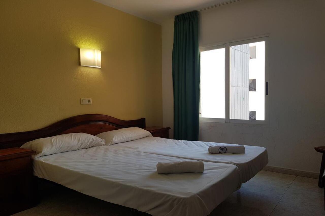 Castella Apartahotel *